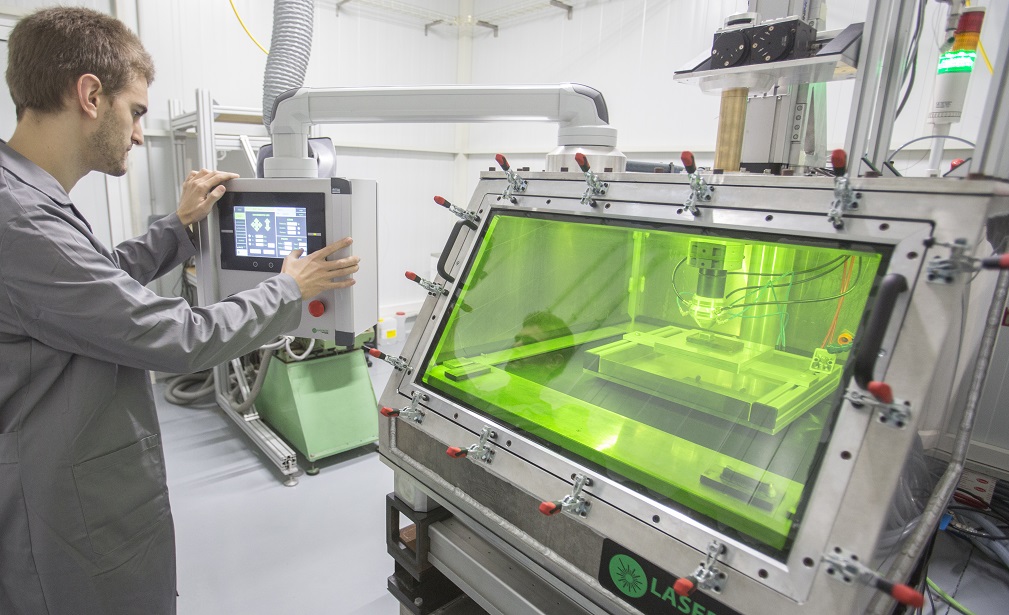 Unha tese do Cintecx mellora os métodos de fabricación aditiva na industria protésica dental