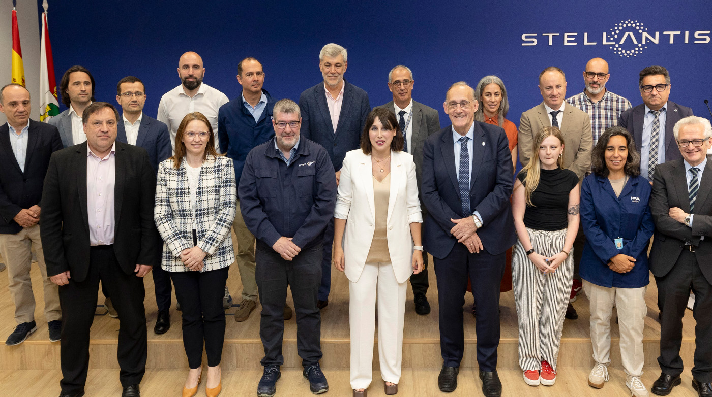 Foto de familia da presentación de Facendo Plus